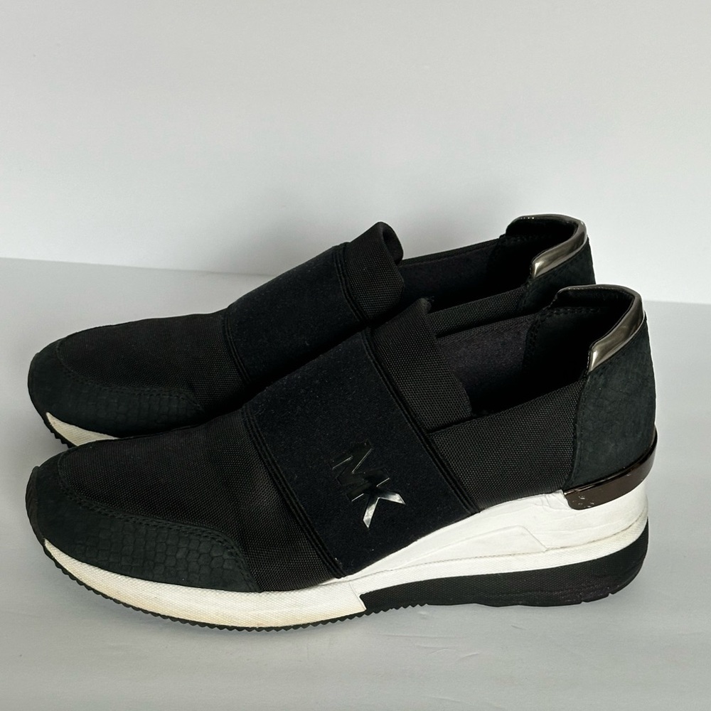 MICHAEL MICHAEL KORS
Felix Canvas and Snake-Embossed Nubuck Trainer 7.5 EUC - Picture 6 of 12